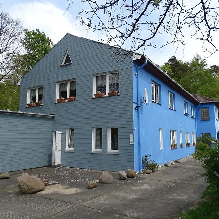 Gasthof Blaues Haus Hotell Bastorf Exteriör bild